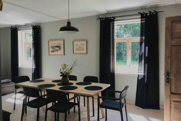 Фото номера Дом с 2 спальнями Дома для отпуска Newly renovated Latvian farm house г. Kraujas 34
